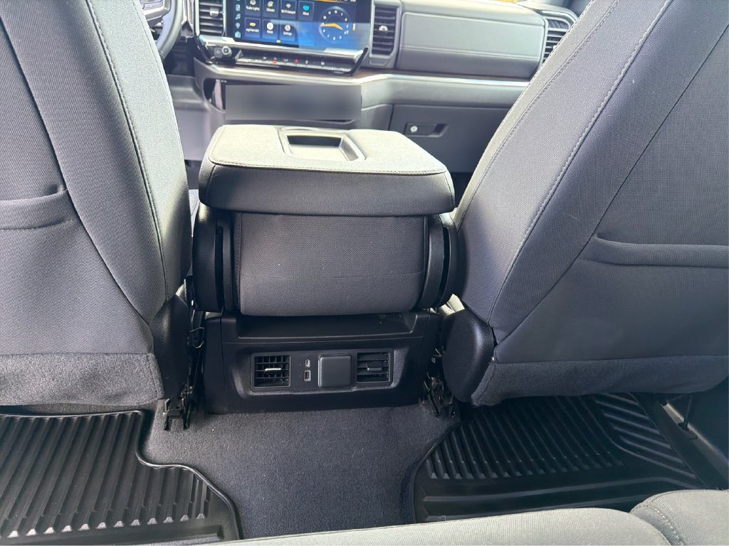 Used 2024 Chevrolet Silverado 1500 LT AWD/4WD image 18