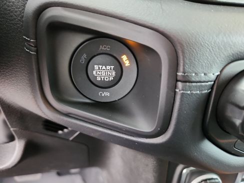 New 2026 Jeep Gladiator Rubicon AWD/4WD image 31