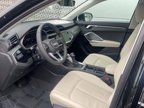 New 2025 Audi Q3 2.0T Premium image 12