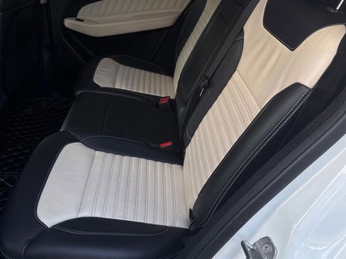 Used 2019 Mercedes-Benz GLE 43 AMG GLE 43 4MATIC Sport Utility 4D image 48