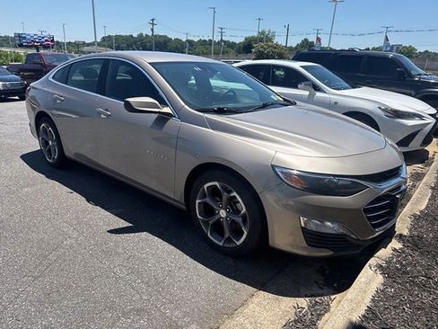 Used 2023 Chevrolet Malibu LT w/ Driver Confidence Package FWD image 3