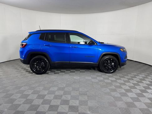 New 2026 Jeep Compass Latitude image 8