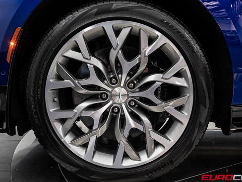 Used 2023 Aston Martin DBX 707 AWD/4WD image 22