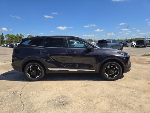 New 2026 Kia Sportage EX FWD image 9
