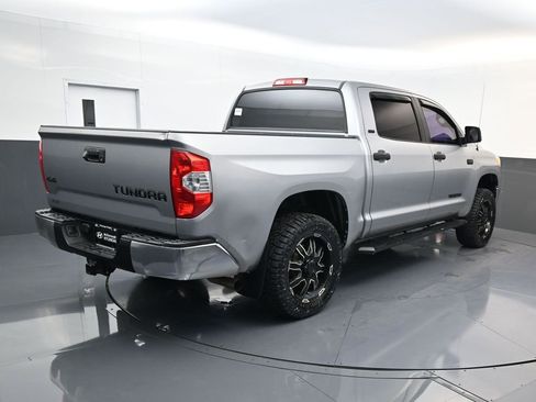 Used 2016 Toyota Tundra SR5 w/ SR5 Upgrade Package AWD/4WD image 6