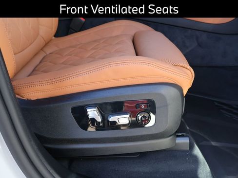 New 2026 BMW X5 xDrive40i w/ Climate Comfort Package image 14