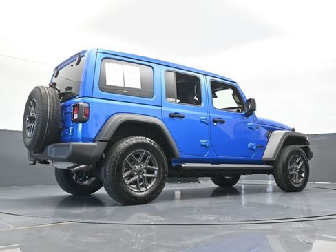 Used 2025 Jeep Wrangler Unlimited Sport AWD/4WD image 54