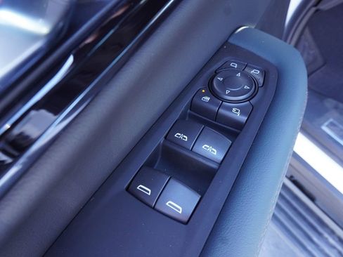 New 2026 GMC Yukon XL AT4 w/ AT4 Premium Plus Package image 17