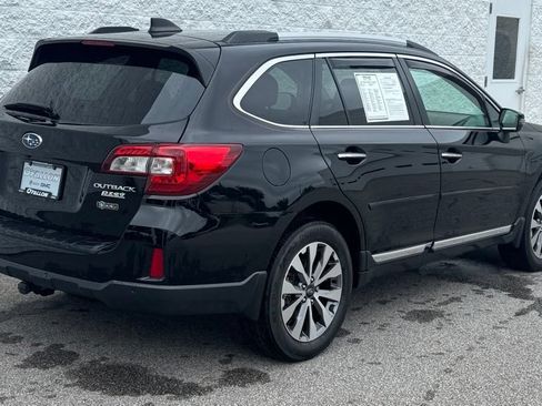 Used 2017 Subaru Outback 2.5i Touring w/ Popular Package #5A AWD/4WD image 3