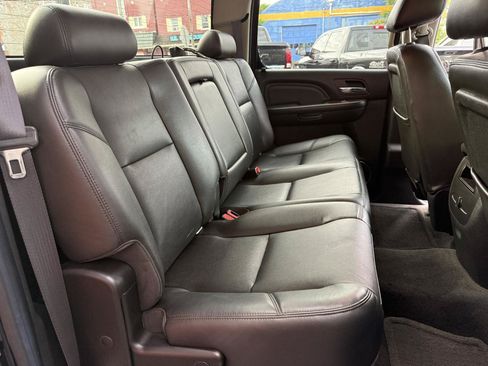 Used 2012 GMC Sierra 3500 Denali AWD/4WD image 19