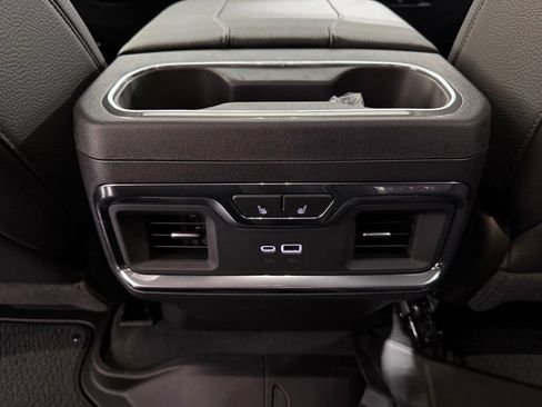 New 2026 GMC Sierra 1500 Denali w/ Technology Package AWD/4WD image 22