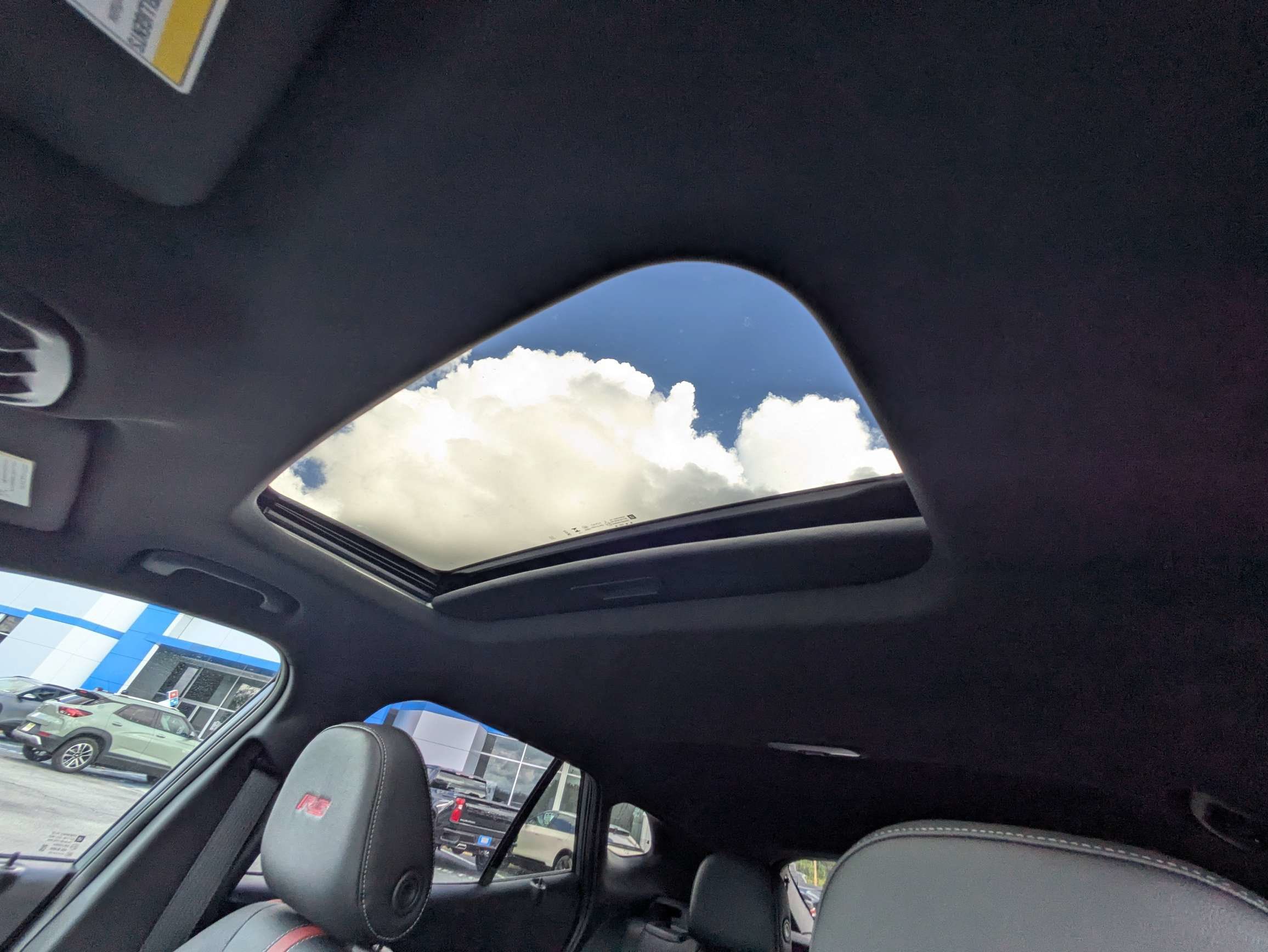 New 2026 Chevrolet Trax RS w/ Sunroof Package FWD image 12