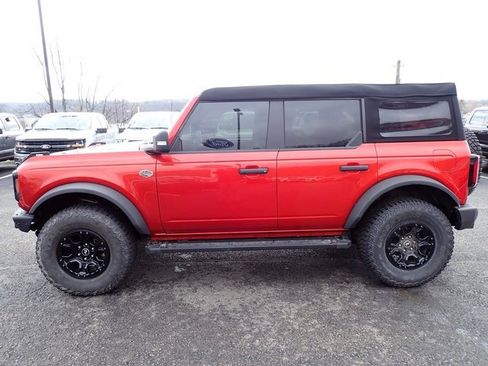 Used 2024 Ford Bronco Wildtrak image 2