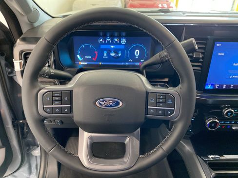 New 2026 Ford F250 Lariat w/ Black Appearance Package AWD/4WD image 19