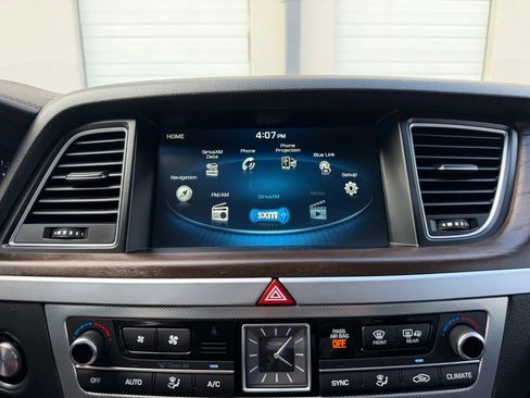 Used 2018 Genesis G80 3.8 w/ Option Group 03 image 33