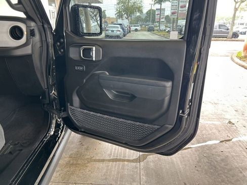 Used 2025 Jeep Wrangler Unlimited Sport S 4xe AWD/4WD image 26
