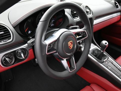 New 2025 Porsche 718 Cayman image 17