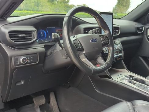 Used 2022 Ford Explorer ST w/ Equipment Group 401A AWD/4WD image 9