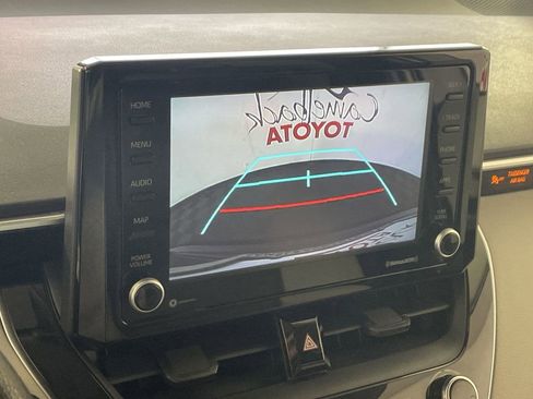 Used 2022 Toyota Corolla LE w/ Carpet Mat Package (TMS) FWD image 18