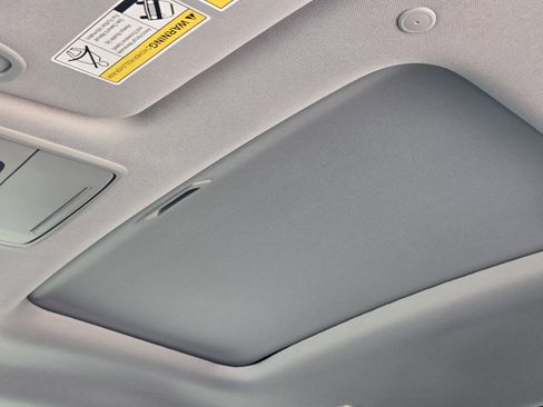 Certified 2025 Acura ADX Base image 35