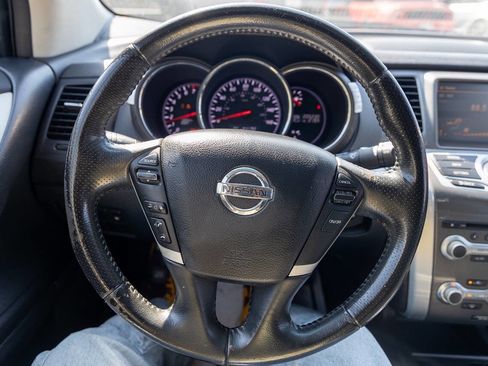 Used 2011 Nissan Murano SV image 8