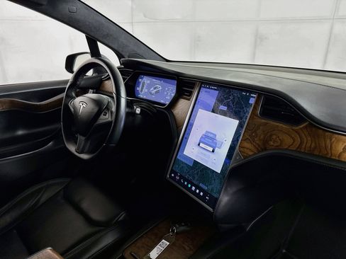Used 2020 Tesla Model X Long Range AWD/4WD image 28