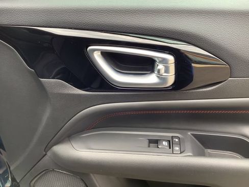 New 2026 Jeep Compass Trailhawk AWD/4WD image 38