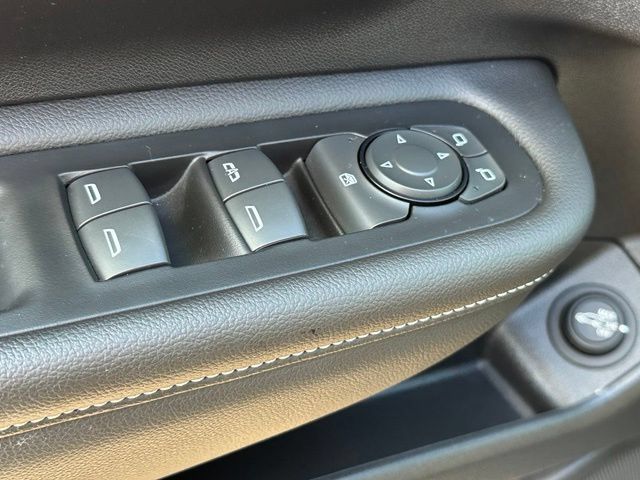 Used 2022 GMC Terrain Denali AWD/4WD image 37