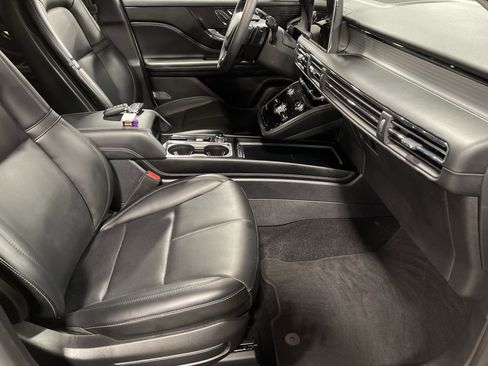 Used 2022 Lincoln Corsair AWD w/ Equipment Group 101A image 13