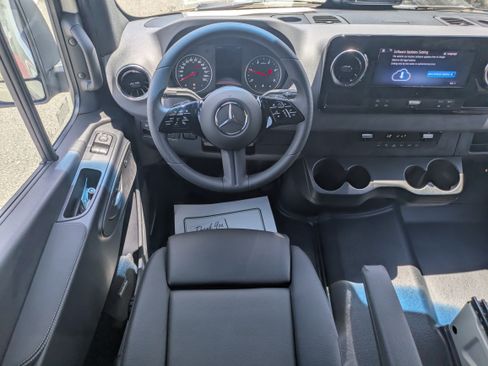 New 2026 Mercedes-Benz Sprinter 2500 image 15