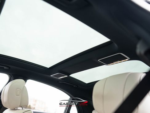 Used 2018 Mercedes-Benz S 560 Sedan image 40