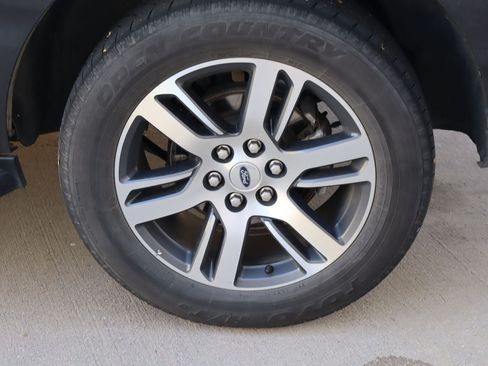 Used 2024 Ford Expedition Limited AWD/4WD image 29