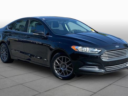 Used 2013 Ford Fusion SE FWD image 2