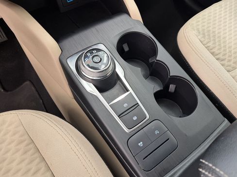 Used 2022 Ford Escape SE w/ Convenience Package FWD image 18