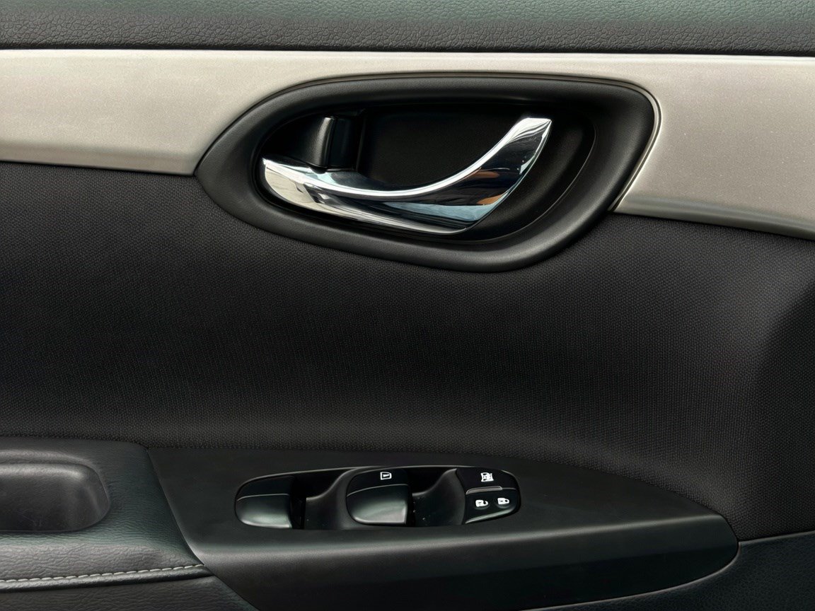 Used 2019 Nissan Sentra S FWD image 13