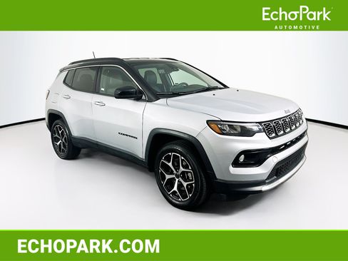 Used 2025 Jeep Compass Limited AWD/4WD image 1