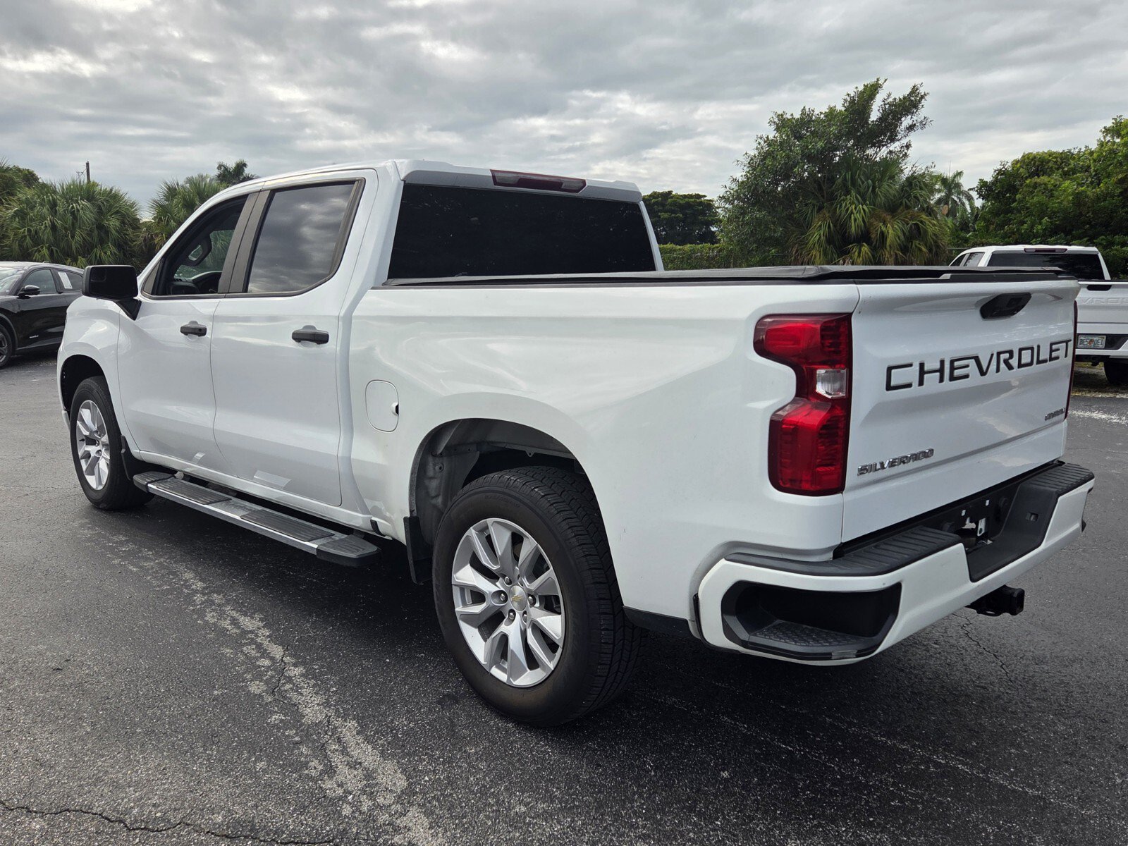 Used 2023 Chevrolet Silverado 1500 Custom RWD image 3