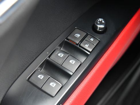 Used 2019 Toyota Camry XSE image 34