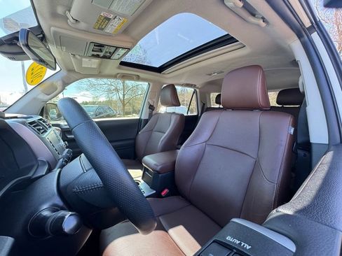 Used 2022 Toyota 4Runner Limited image 22