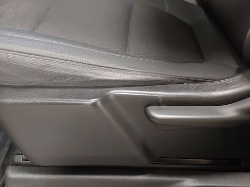 Used 2020 Chevrolet Silverado 1500 Custom w/ Custom Value Package image 22