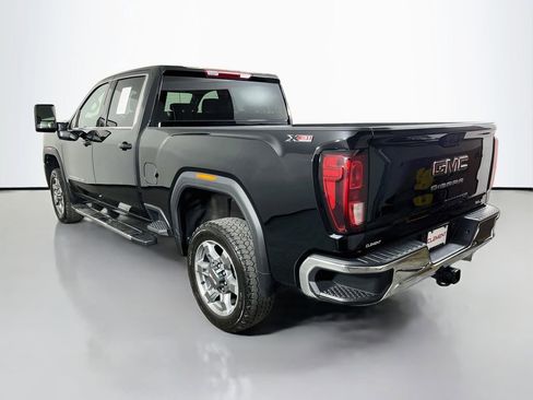 Used 2025 GMC Sierra 2500 SLE w/ SLE Convenience Package AWD/4WD image 9