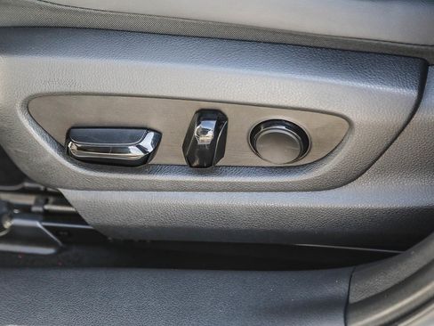 Used 2024 Lexus UX 250h FWD image 19