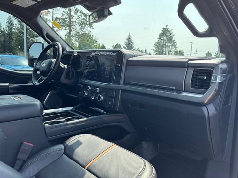 Used 2024 Ford F250 Platinum AWD/4WD image 23