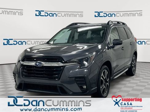 Used 2023 Subaru Ascent Limited AWD/4WD image 1