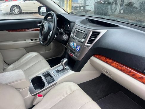 Used 2012 Subaru Outback 2.5i Limited w/ Moonroof Pkg image 3