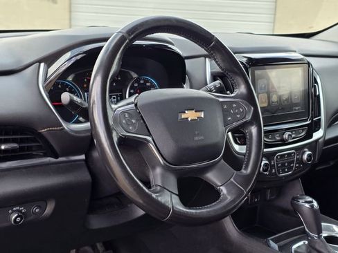 Used 2019 Chevrolet Traverse RS AWD/4WD image 23