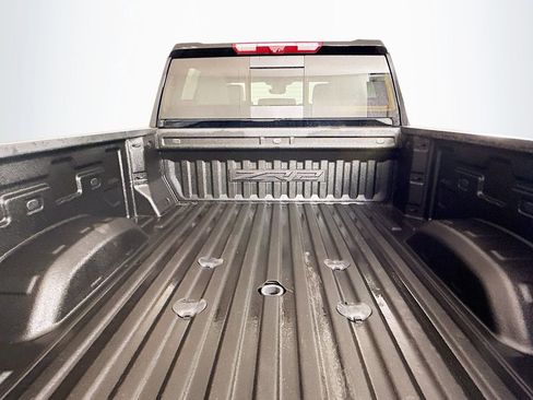 Used 2024 Chevrolet Silverado 2500 ZR2 w/ Technology Package image 28