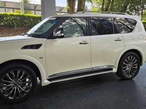 Used 2015 INFINITI QX80 w/ Limited Package image 5