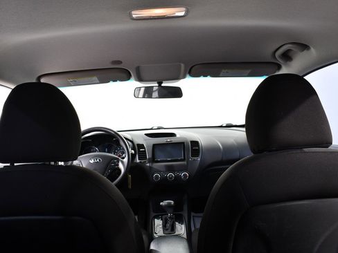 Used 2018 Kia Forte LX w/ LX Rear Camera Package image 17