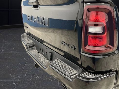 New 2026 RAM 1500 4x4 Crew Cab image 32